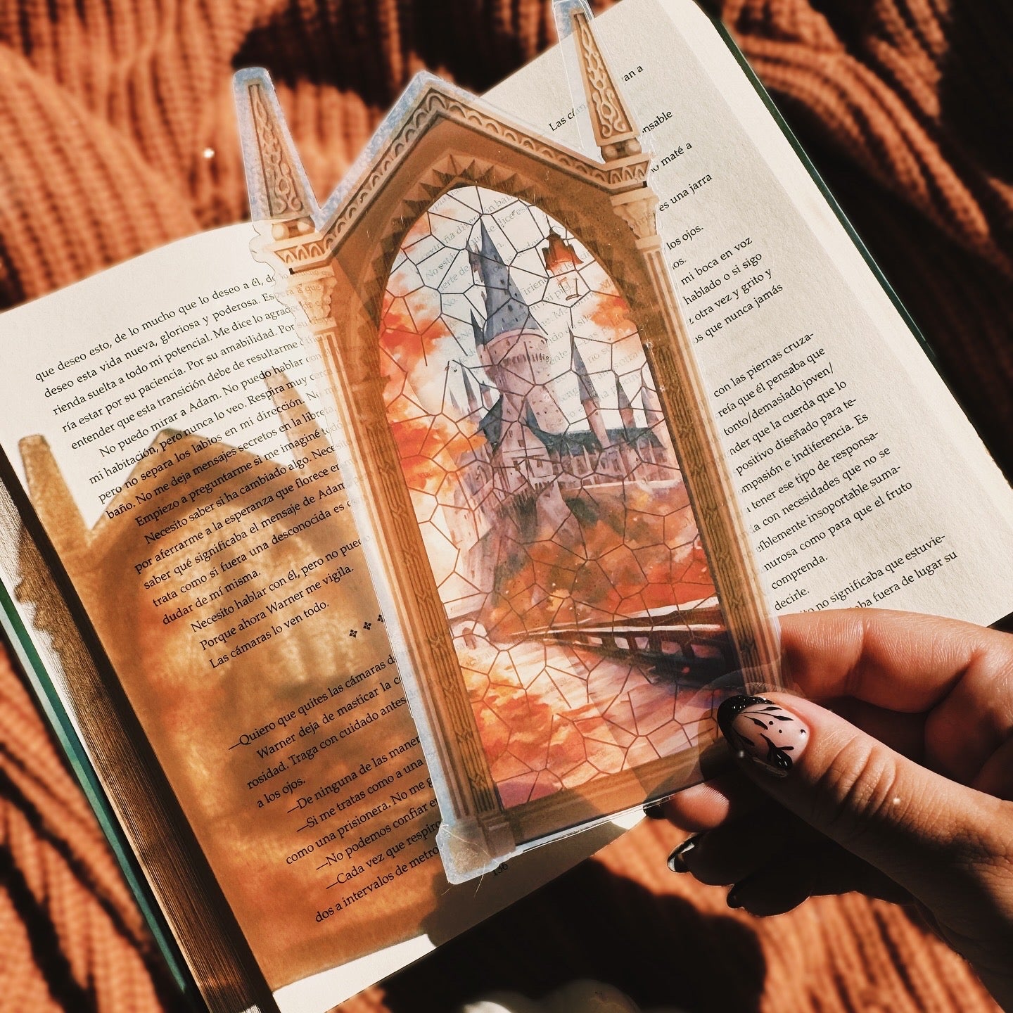 Marcapáginas vitral Hogwarts otoñal