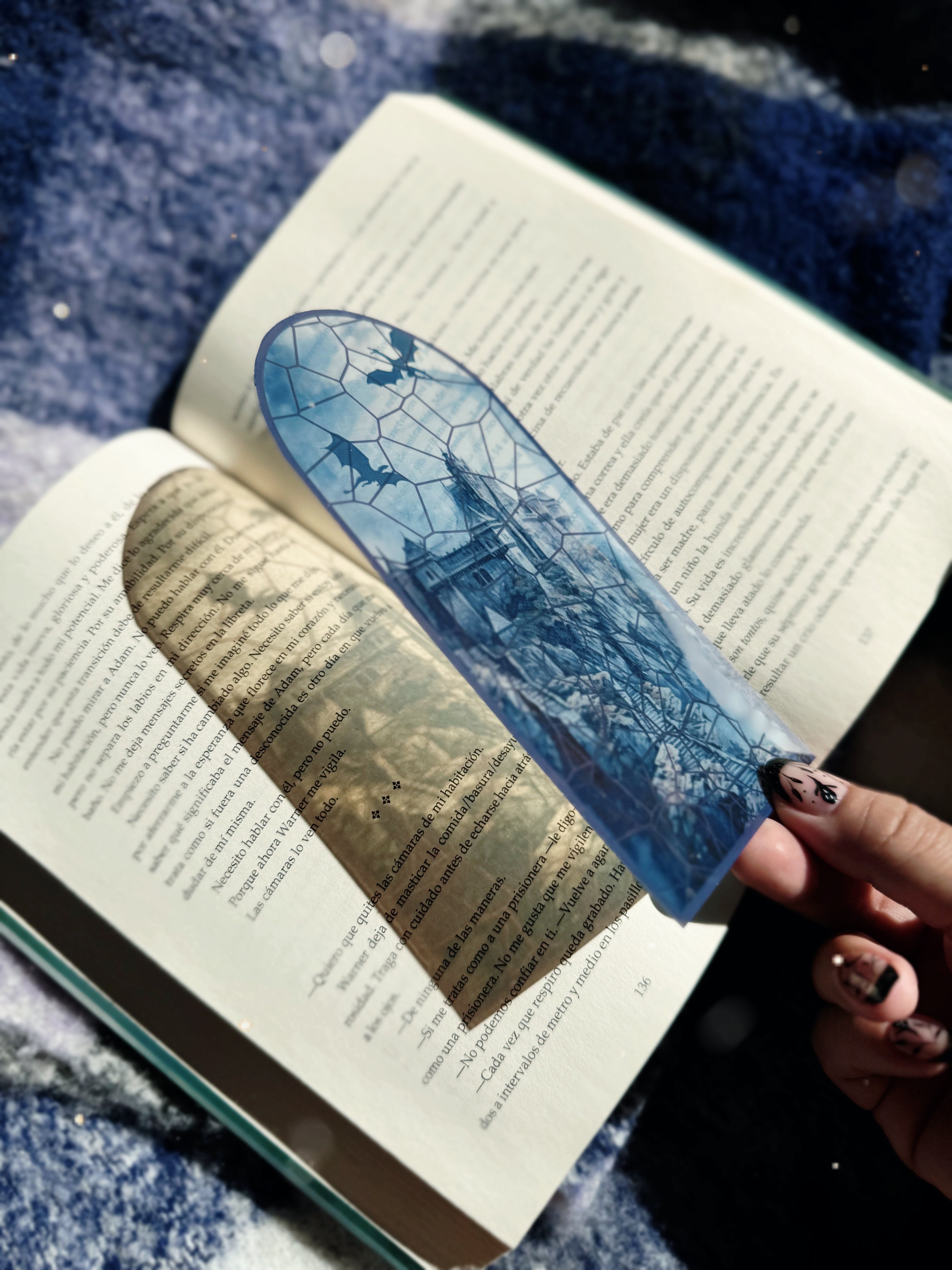 Marcapáginas vitral Alas de sangre