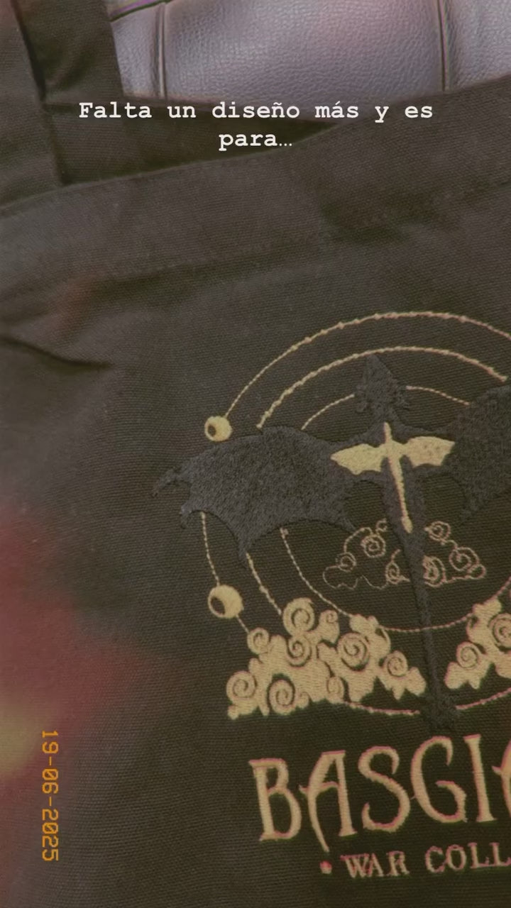 Totebag bordada Basgiath