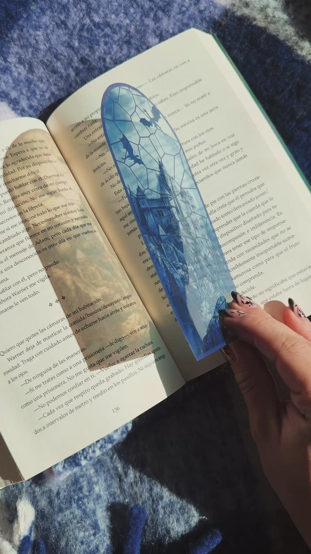 Marcapáginas vitral Alas de sangre